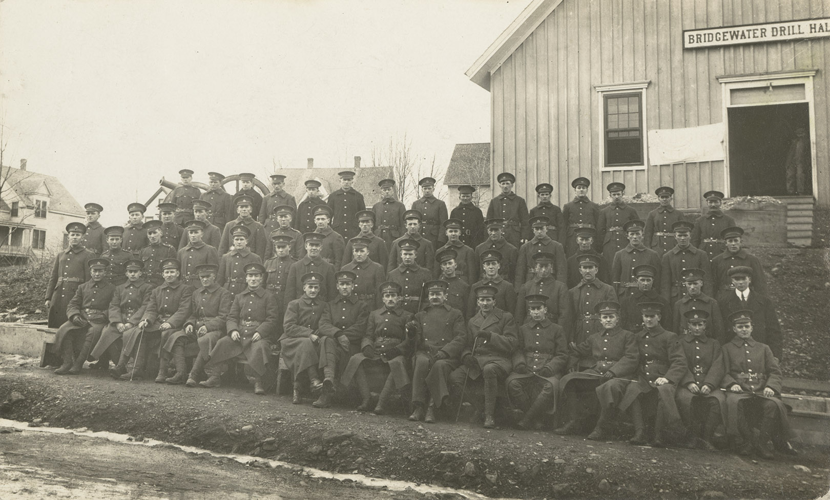 communityalbums - Soldiers in front of Drill Hall, Dufferin Street