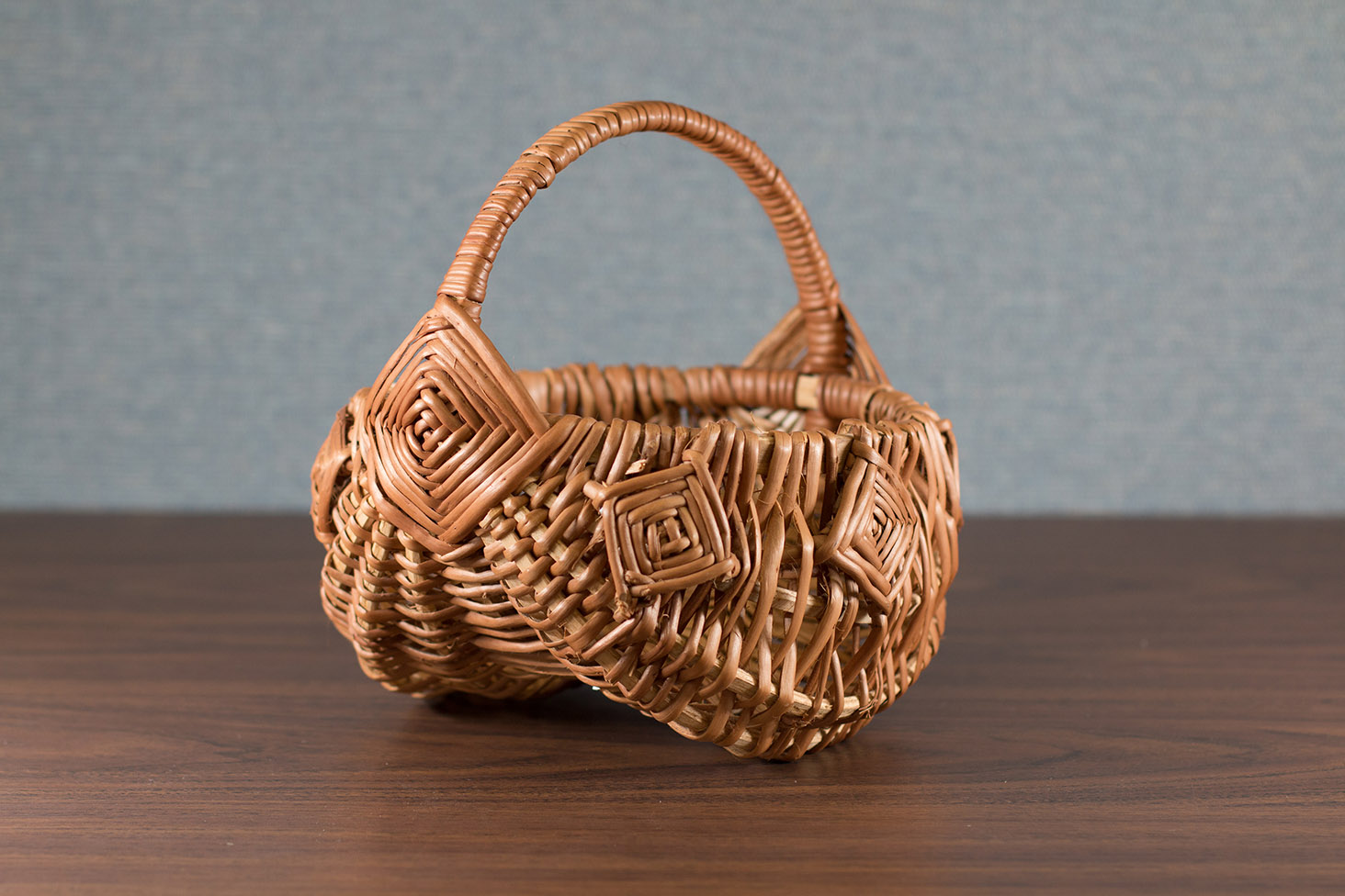 communityalbums - Acadian basket made by George Saulnier, from Hectanooga, NS