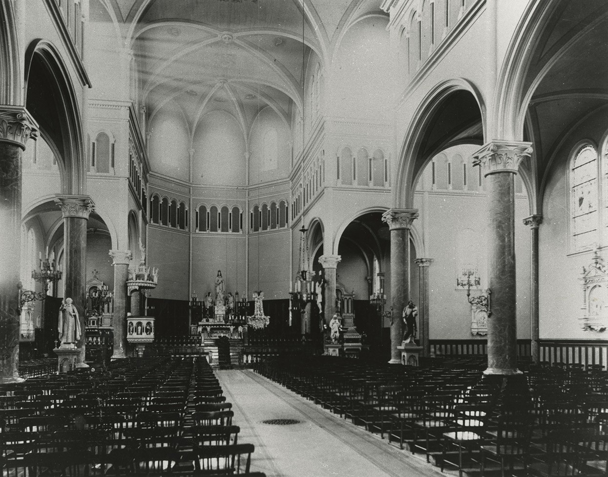 communityalbums - Interior of Église Sainte-Marie