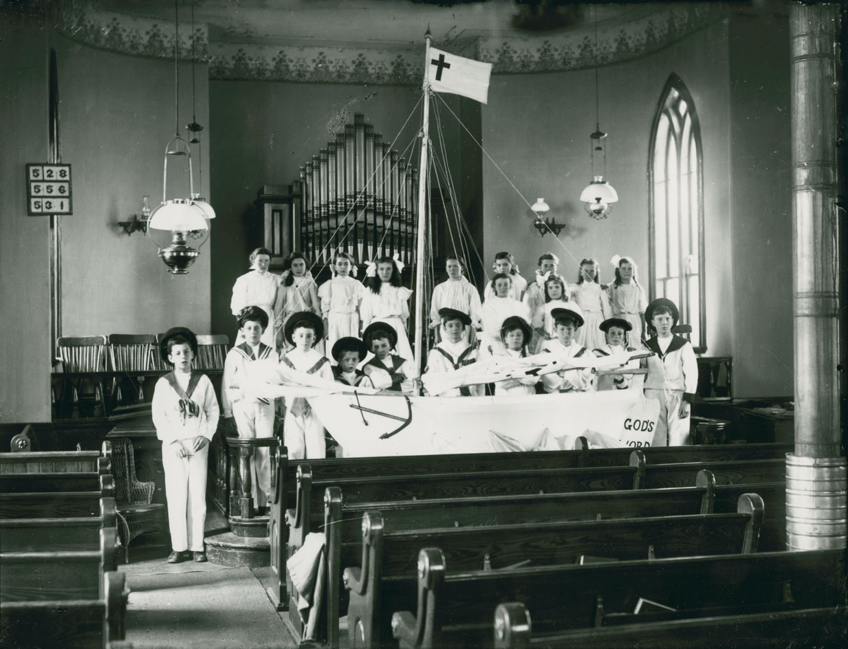 Baptist Church interior: Rev. Hatt’s loyal workers – Hantsport, Nova Scotia 