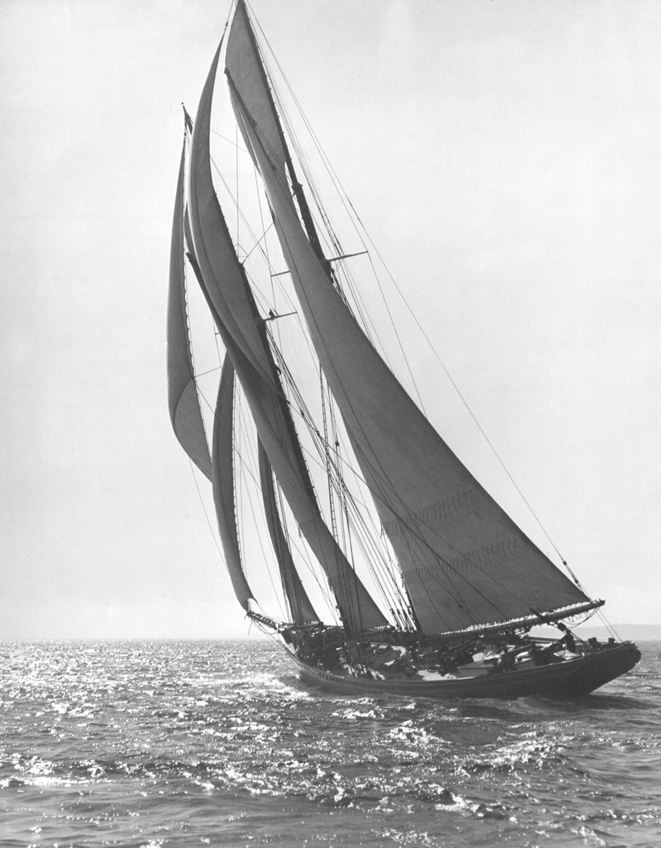 <i>Bluenose</i> Sails Away, 1921