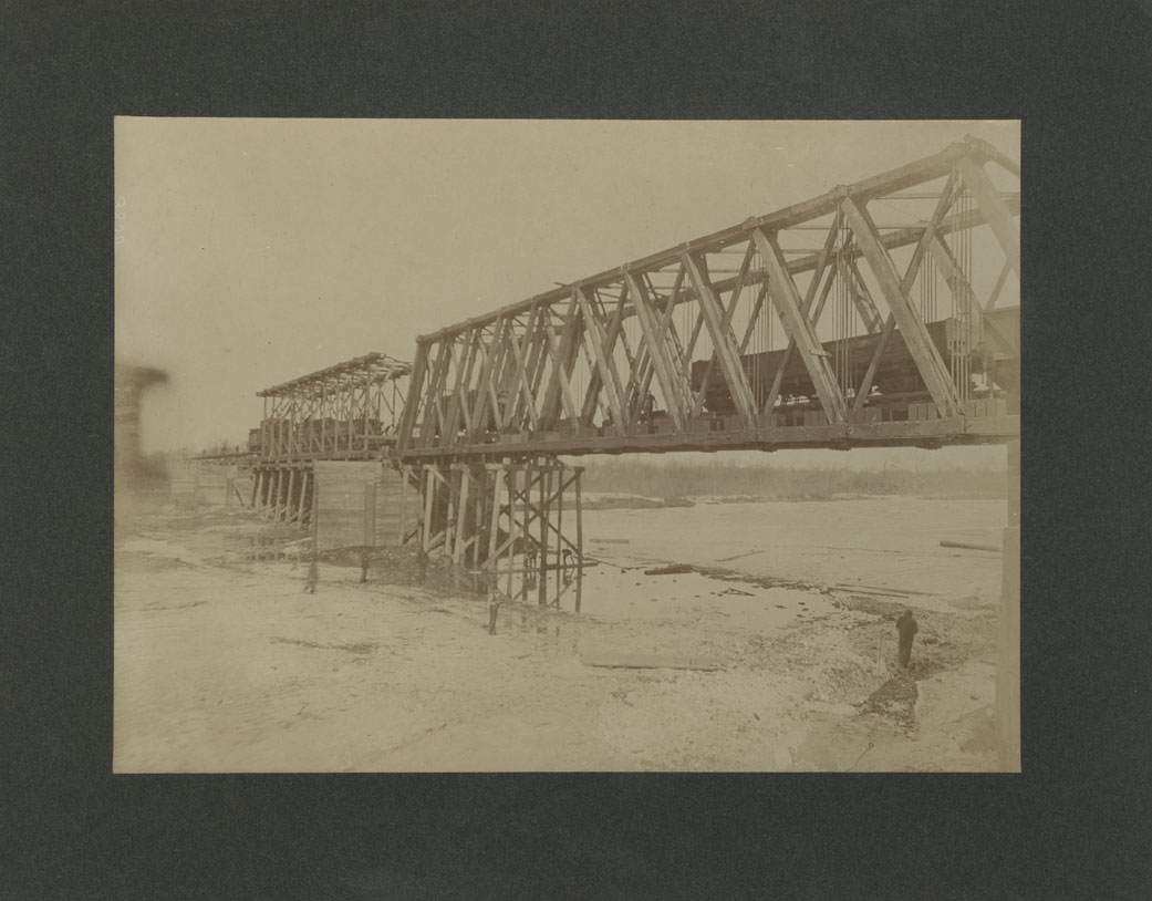 buckley-George : Bridge under construction