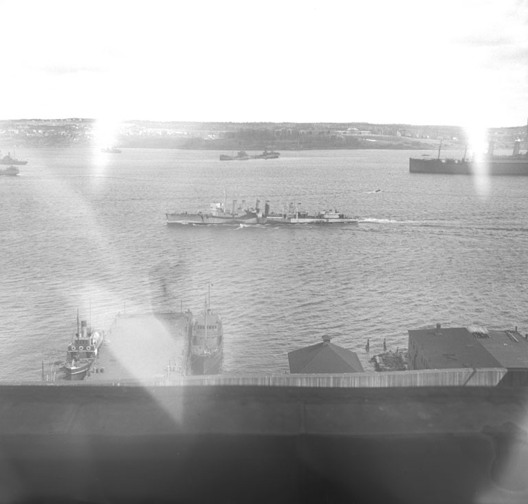 Destroyer I-04, HMCS <i>Annapolis</i> proceeding north with <i>Bernard</i> behind her