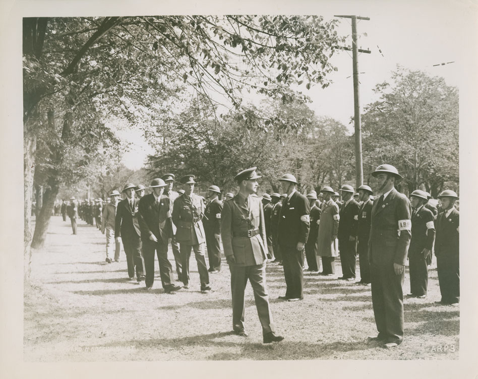 Governor General inspecting ARP Wardens, A.R.P.3
