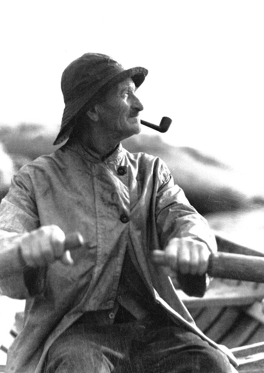 macaskill : Albert Crooks in dory, Peggys Cove