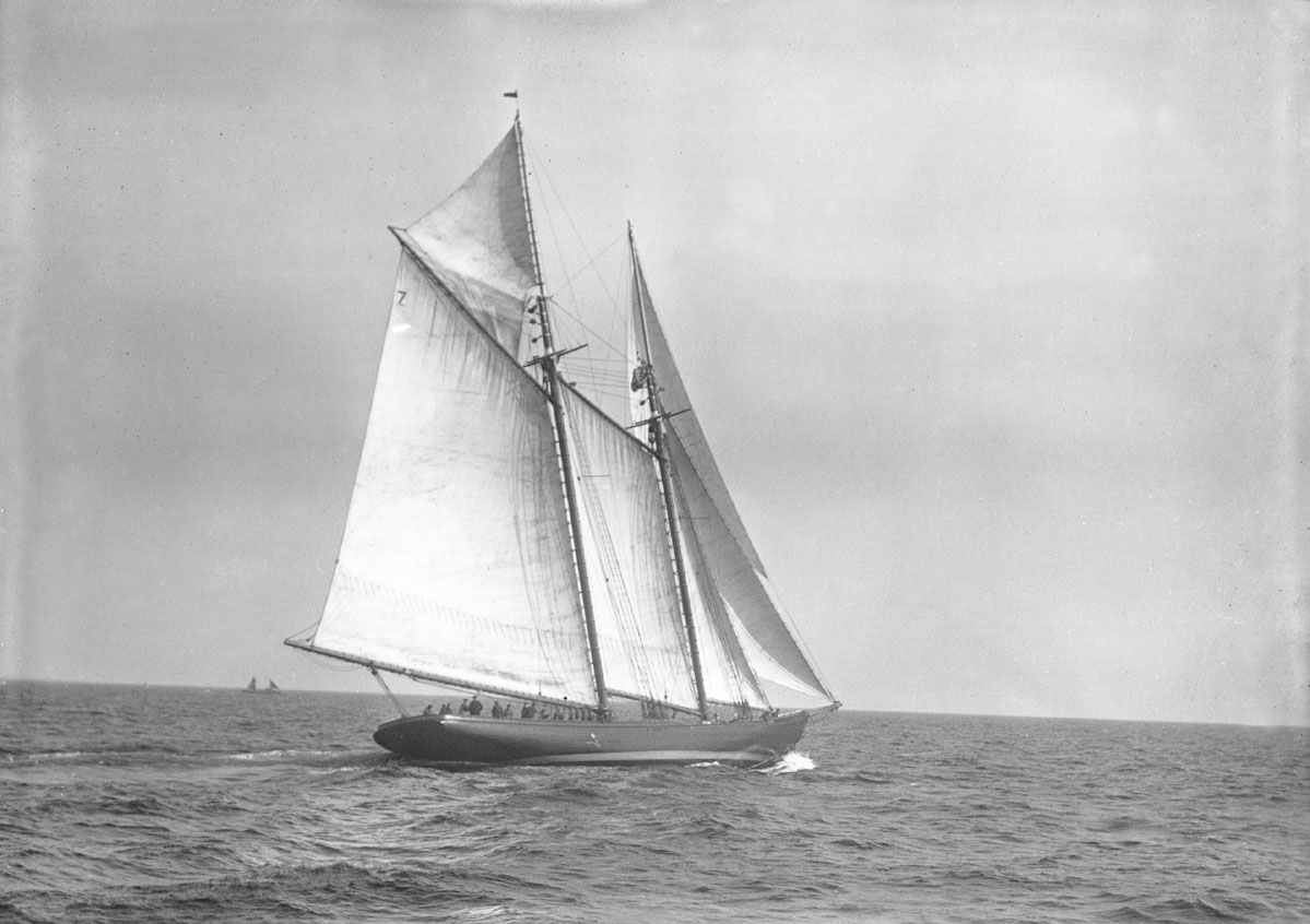 schooners200330307