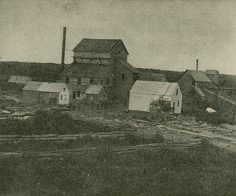 meninmines : New Egerton Gold Mining Co. — New 30-Stamp Mill and old 15-Stamp Battery at 15-Mile Stream, NS