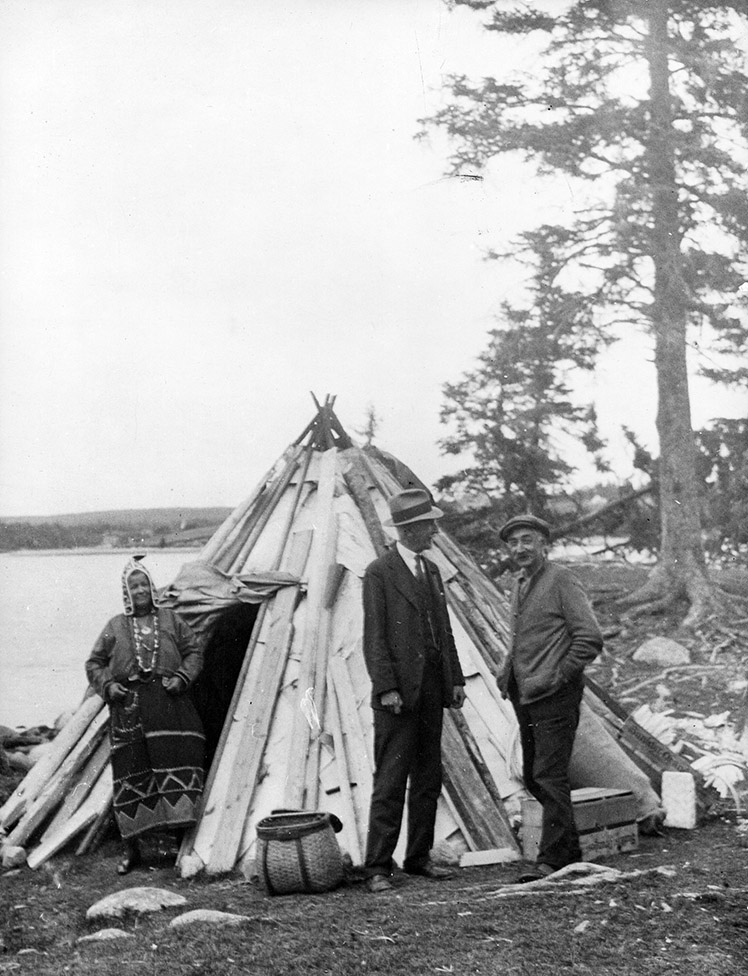 Susan Sack, Harry Piers, and Henry Sack on Indian Point