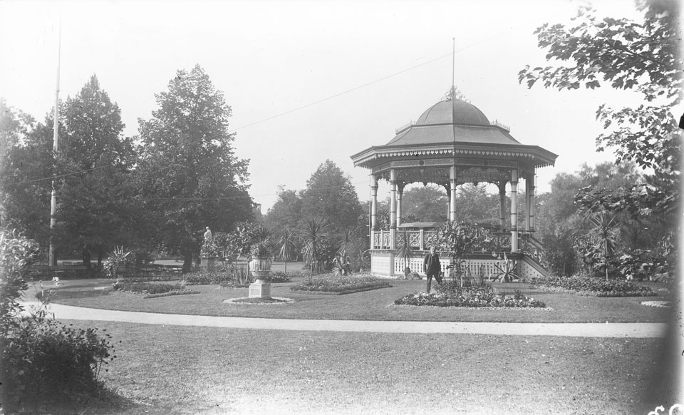 notman : Public Gardens, Band Stand and surrounding area, Halifax, Nova Scotia