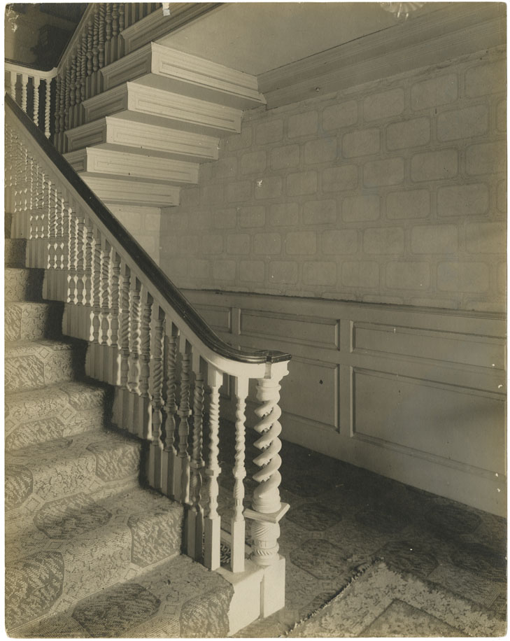 Architecture, Salem, Mass.: Newell and Stairway, [Norman Street]