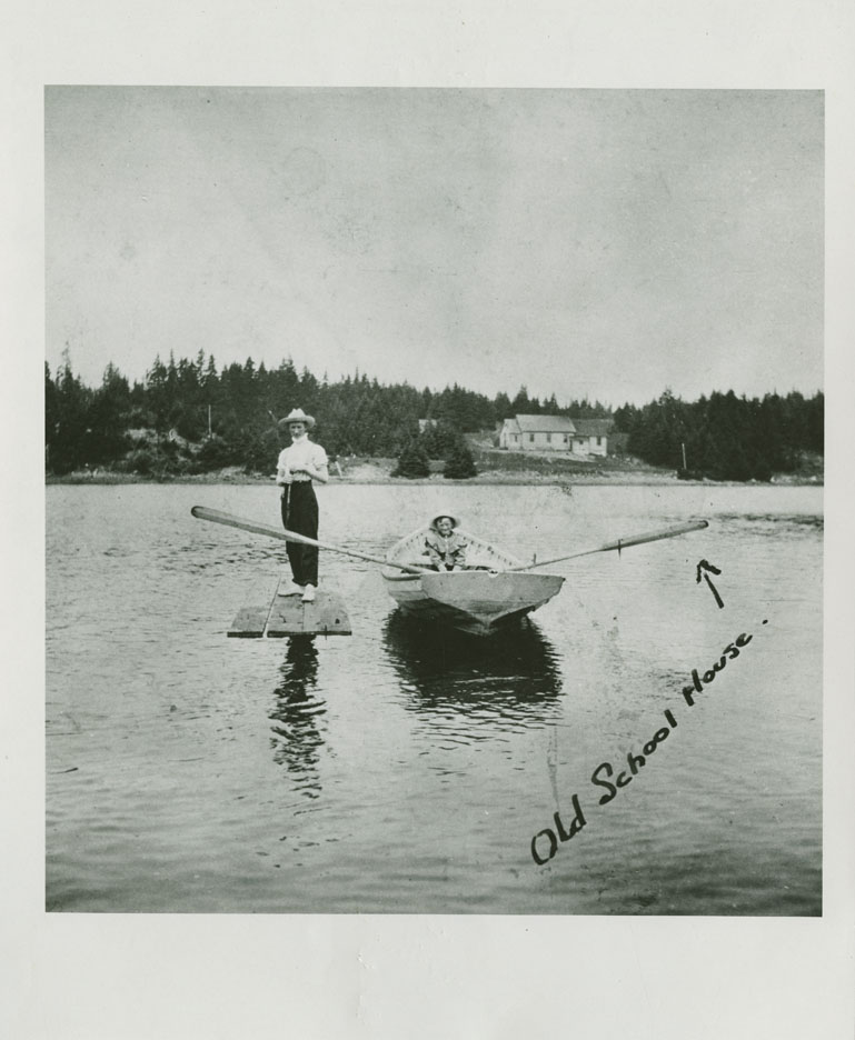 photocollection : Ships and Shipping: Transportation & Communication: Small craft: Rowboat & raft, Sheet Harbour 