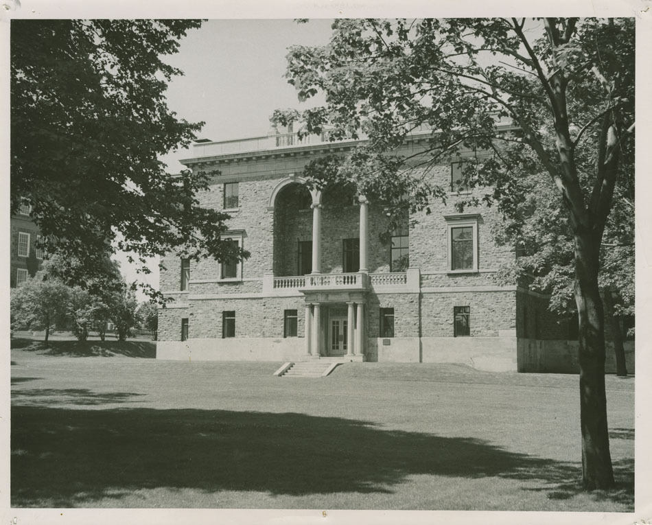 photocollection : Places: Halifax, Halifax Co.: Buildings: Public Archives of Nova Scotia: Main façade and entrance