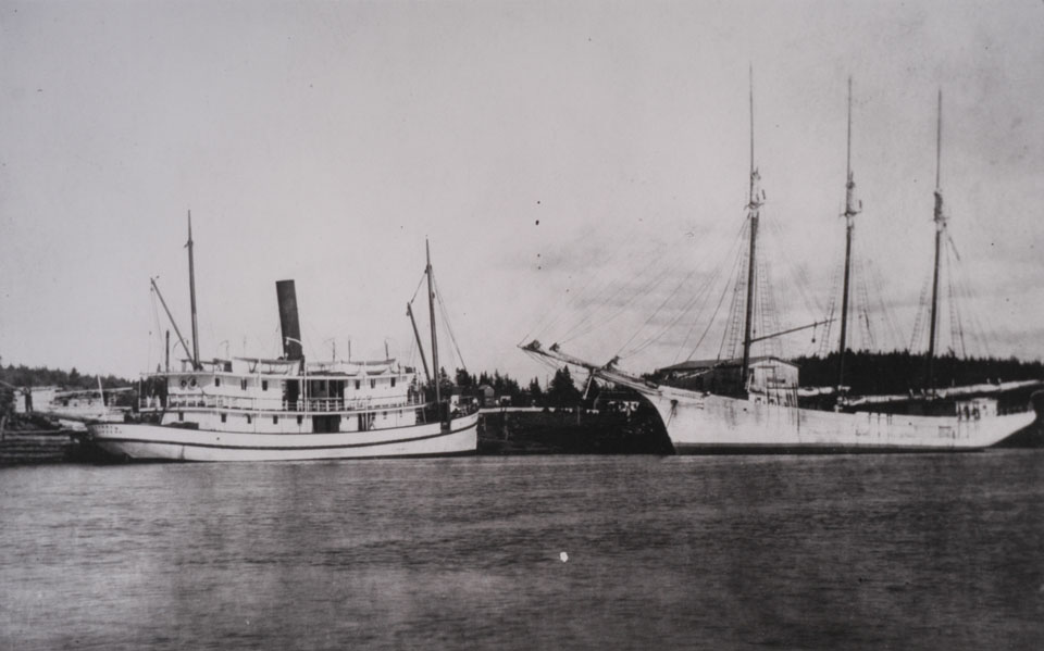 <i>S.S. Dufferin</i> and a three-masted schooner at Anderson's wharf, Sherbrooke