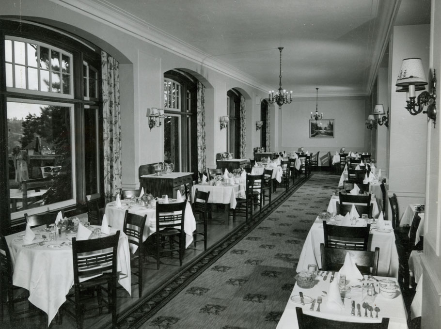 ''Dining Room, Digby Pines, NS''
